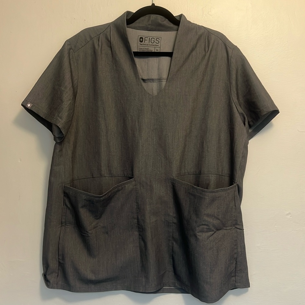 XL Graphite Figs Banepa Top